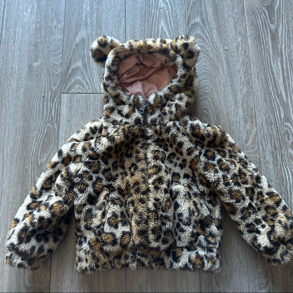 Cheetah print fur jacket (2T)